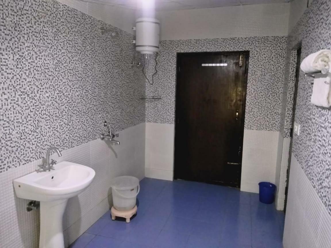 Hotel Gulmarg Mussoorie Kültér fotó