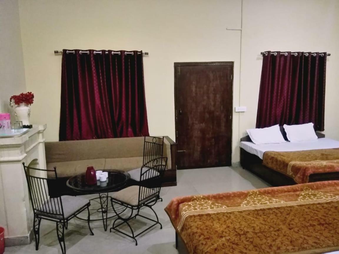 Hotel Gulmarg Mussoorie Kültér fotó